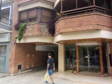 VENTA DEPTO URQUIZA 4 AMB. COCHERA BALCÓN TERRAZA