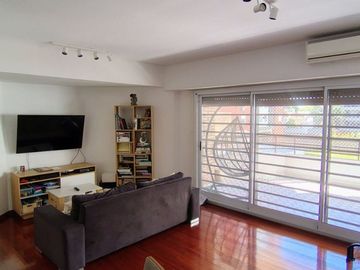 VENTA DEPTO URQUIZA 4 AMB. COCHERA BALCÓN TERRAZA