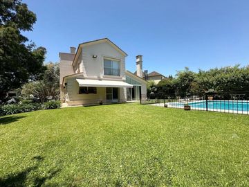 Venta casa 5 amb con pileta en El Lauquen