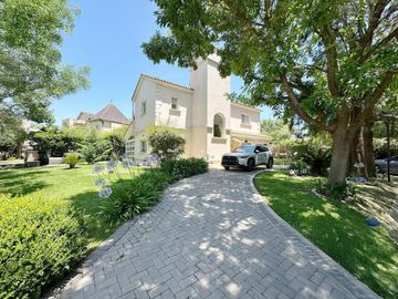 Venta casa 5 amb con pileta en El Lauquen
