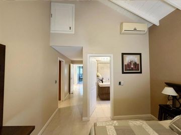 Venta casa 5 amb con pileta en El Lauquen