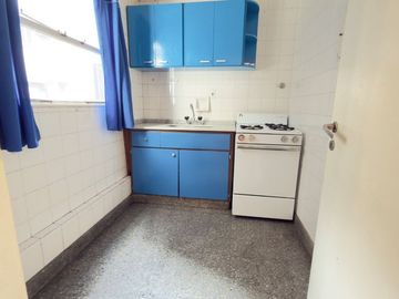 Venta departamento 2 ambientes en Microcentro