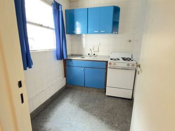 Venta departamento 2 ambientes en Microcentro