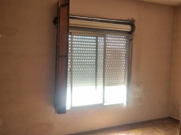 VENTA 2 CASAS 4 Y 3 AMB. PATIO COCH. LUZURIAGA