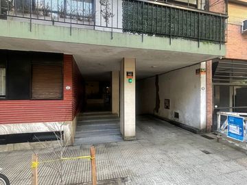 Oportunidad de Inversión Cochera en excelente ubic