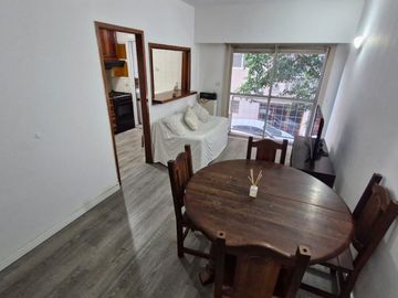 VENTA DEPARTAMENTO 3 AMBIENTES COGHLAN.-