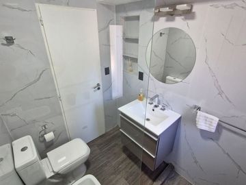 VENTA DEPARTAMENTO 3 AMBIENTES COGHLAN.-