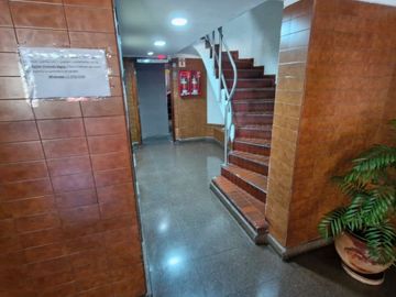 VENTA DEPARTAMENTO 3 AMBIENTES COGHLAN.-