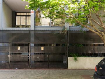 Casa 5 Amb. con Terraza y Cocheras 3 Pisos_ Núñez