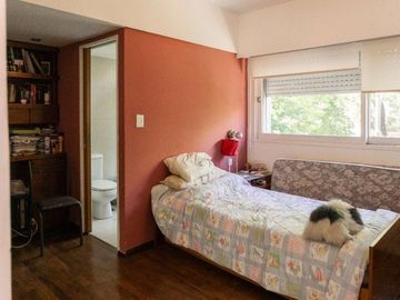 Casa 5 Amb. con Terraza y Cocheras 3 Pisos_ Núñez