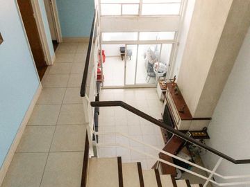 Casa 5 Amb. con Terraza y Cocheras 3 Pisos_ Núñez
