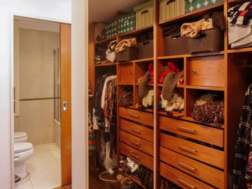 Casa 5 Amb. con Terraza y Cocheras 3 Pisos_ Núñez