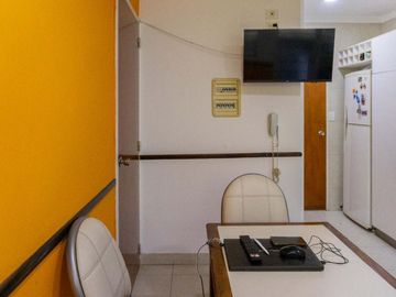 Casa 5 Amb. con Terraza y Cocheras 3 Pisos_ Núñez