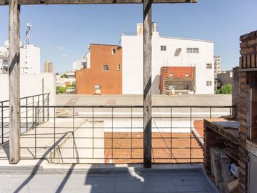 Casa 5 Amb. con Terraza y Cocheras 3 Pisos_ Núñez