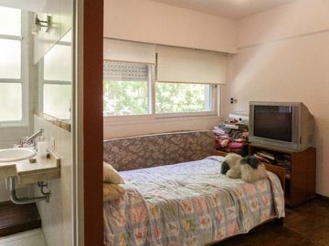 Casa 5 Amb. con Terraza y Cocheras 3 Pisos_ Núñez