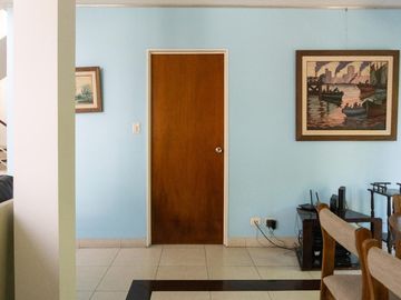 Casa 5 Amb. con Terraza y Cocheras 3 Pisos_ Núñez