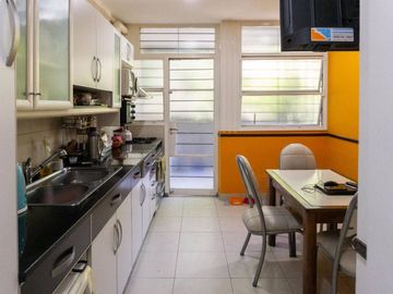 Casa 5 Amb. con Terraza y Cocheras 3 Pisos_ Núñez