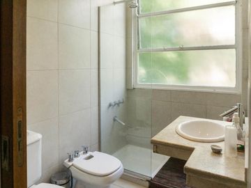 Casa 5 Amb. con Terraza y Cocheras 3 Pisos_ Núñez