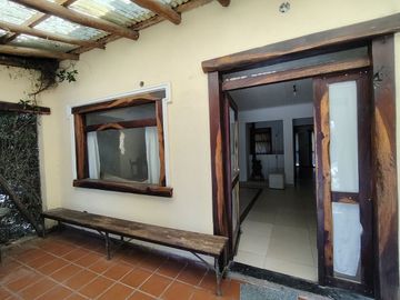 Casa de 7 ambientes en reserva Atlántida