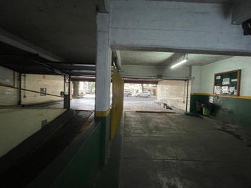 VENTA COCHERA BELGRANO ESQ CABILDO PLANTA BAJA