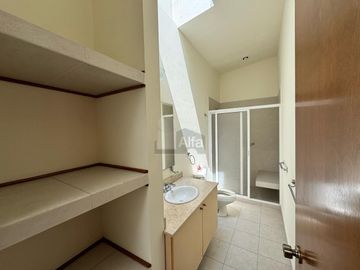 Casa en condominio en renta en Coaxustenco, Metepec