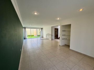 Casa en condominio en renta en Coaxustenco, Metepec