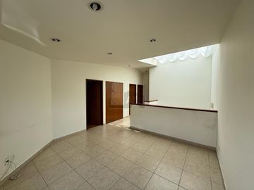 Casa en condominio en renta en Coaxustenco, Metepec