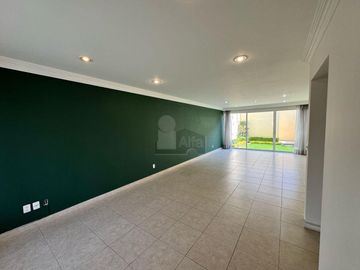 Casa en condominio en renta en Coaxustenco, Metepec