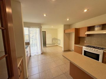 Casa en condominio en renta en Coaxustenco, Metepec