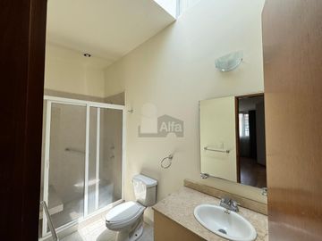 Casa en condominio en renta en Coaxustenco, Metepec