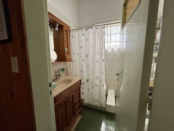 VENTA CASA 3 AMB VILLA LUZURIAGA / DEPOSITO
