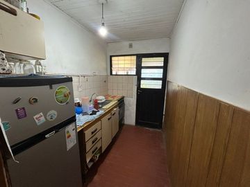VENDE CASA 3 AMB CAÑUELAS  CON PATIO