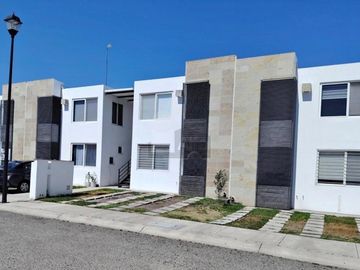 Económico departamento en venta en Querétaro. Aplica tu crédito hipotecario!