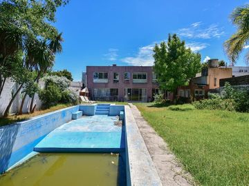 CASA 5 DORMITORIOS EN VENTA LA PLATA CON PILETA