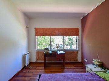 CASA 5 DORMITORIOS EN VENTA LA PLATA CON PILETA