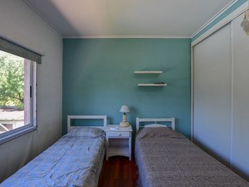 CASA 5 DORMITORIOS EN VENTA LA PLATA CON PILETA