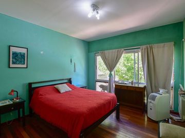 CASA 5 DORMITORIOS EN VENTA LA PLATA CON PILETA