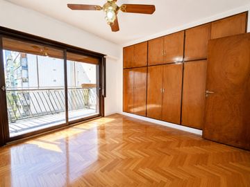 Venta Depto. 4 amb. Balcón, Coch, Belgrano
