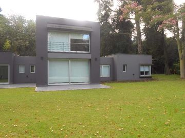 Casa en venta en Parque Leloir