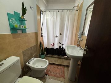 VENTA DUPLEX 4 DORMITORIOS EN Bº LOS PERALES