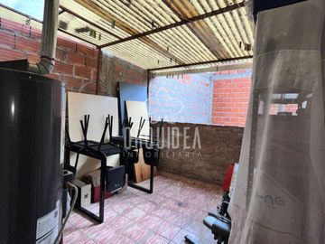 Casa en venta c/ cochera en Centro