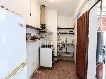 Casa en venta c/ cochera en Centro