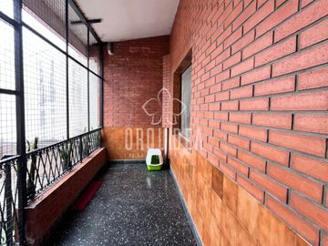 Casa en venta c/ cochera en Centro