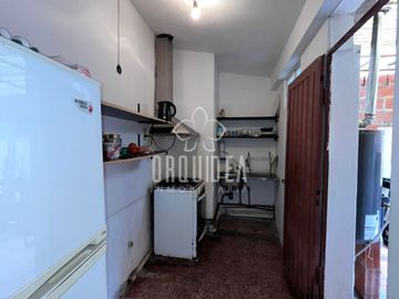 Casa en venta c/ cochera en Centro