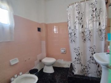 VENTA CASA PLANTA ALTA 2 DORMIT. TERRAZA. OPORT !