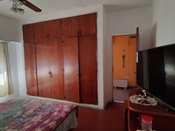 VENTA CASA PLANTA ALTA 2 DORMIT. TERRAZA. OPORT !