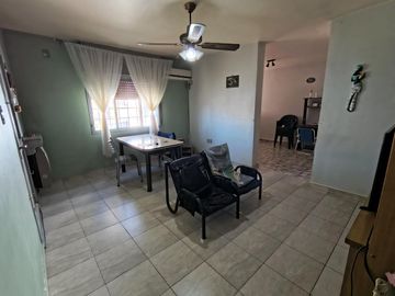 CASA ESQUINA. AMOBLADA. APTA CRÉDITO, CHIMBAS.