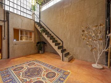 VENTA CASA INTERNA DE DISEÑADOR RECICLADA COMPLETA