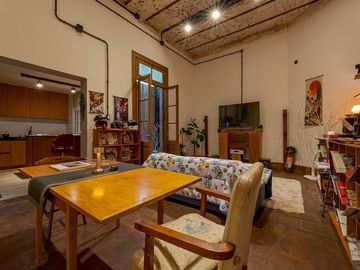VENTA CASA INTERNA DE DISEÑADOR RECICLADA COMPLETA
