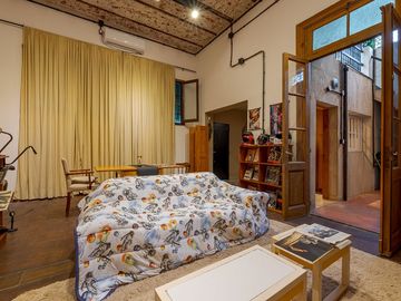 VENTA CASA INTERNA DE DISEÑADOR RECICLADA COMPLETA